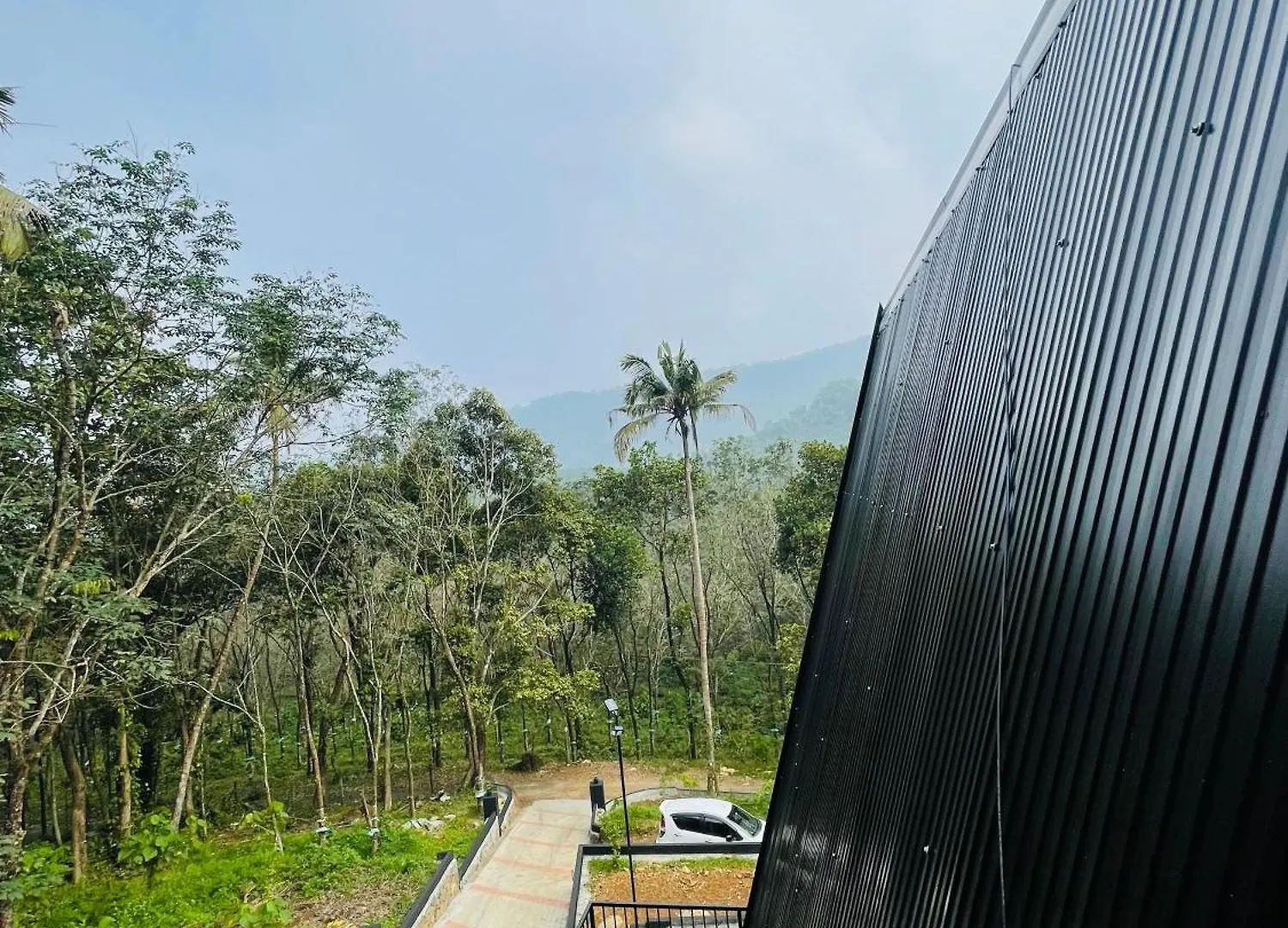 Zerahs Homestay - Independent Villa, Athirappilly